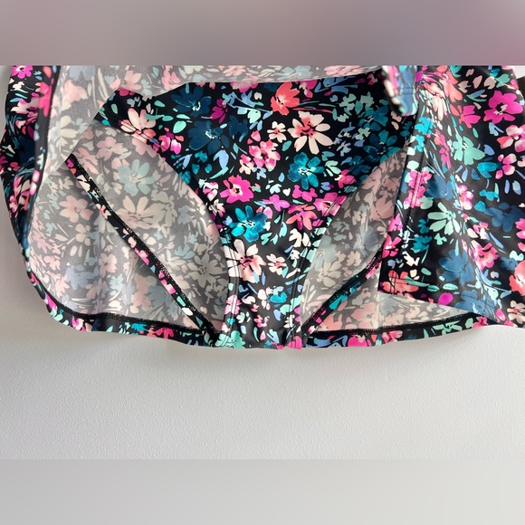 ISLAND ESCAPE Women's Lux Skirtini - Picture 7 of 7